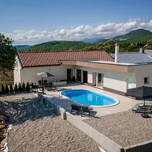 Burra Apartment Hreljin